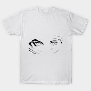 Sharp eyes T-Shirt